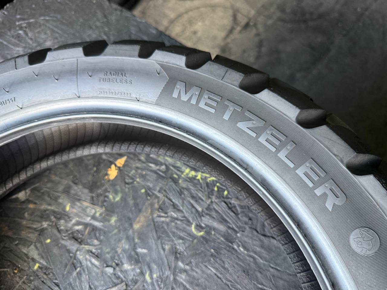 150/70 R17 Metzeler Karoo 4