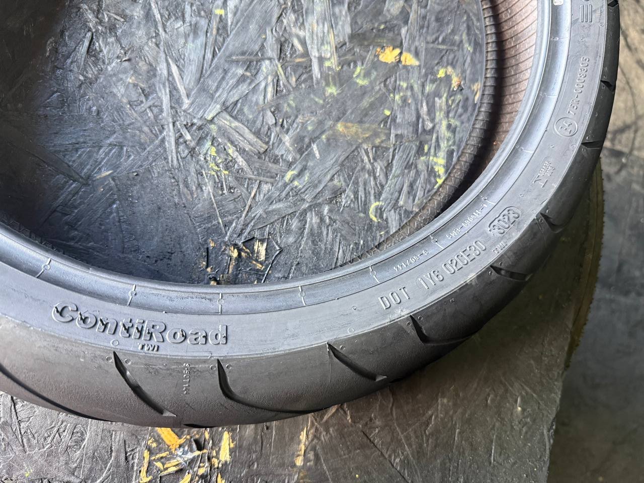 120/70 R17 Continental ContiRoad