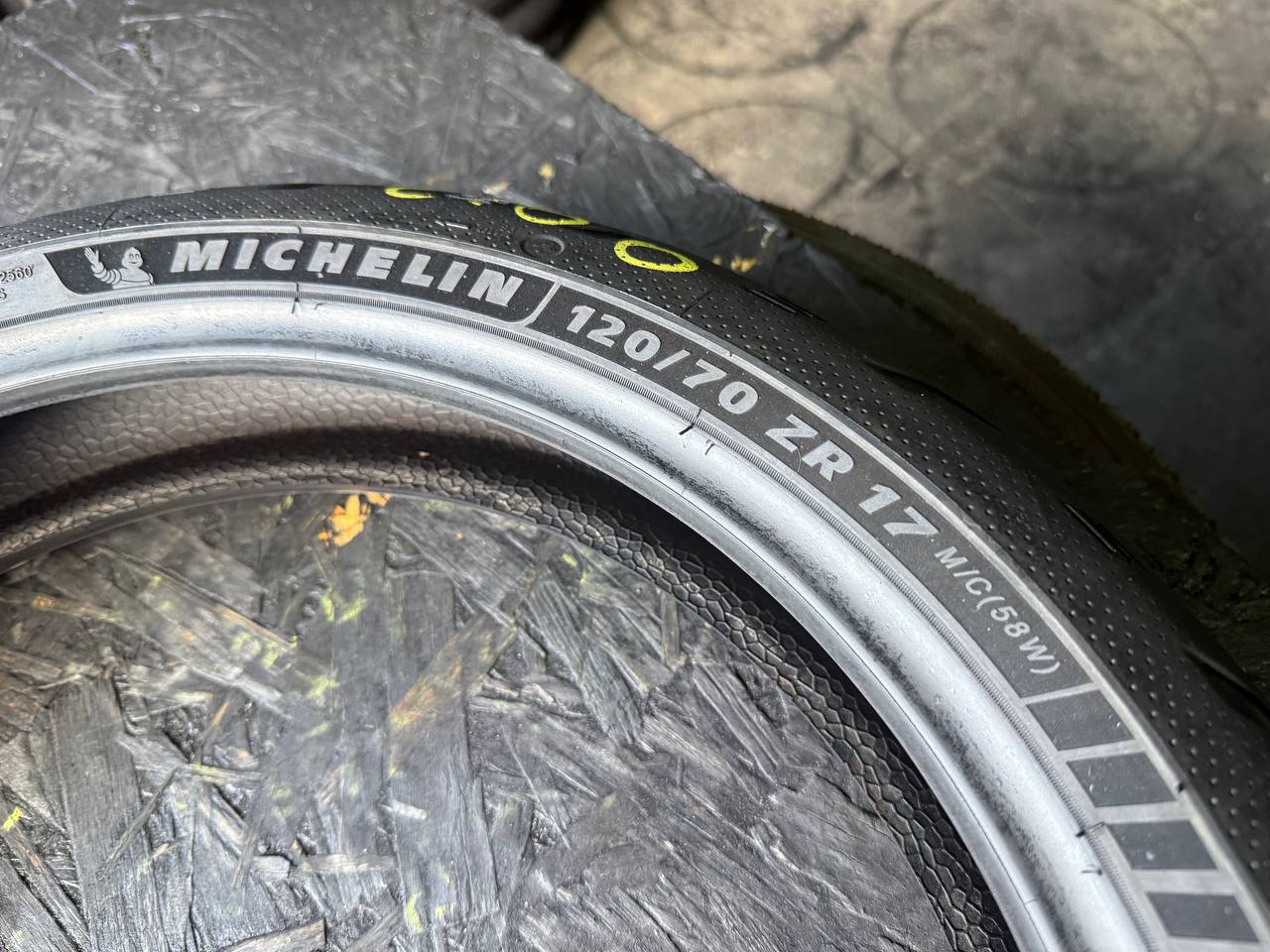 120/70 R17 Michelin Power 5