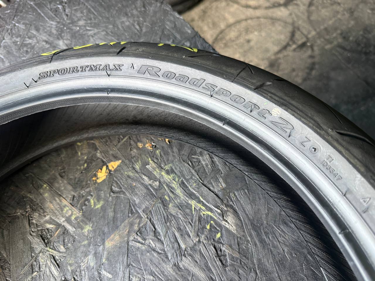120/70 R17 Dunlop SportMax RoadSport 2