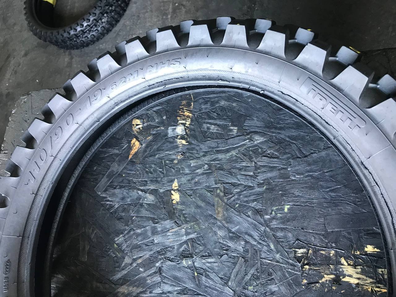 110/90 R19 Pirelli Scorpion MX Extra X