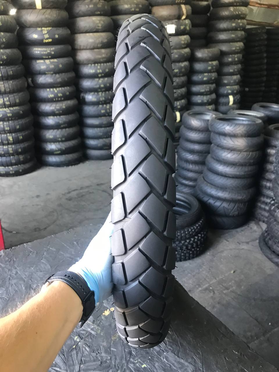 90/90 R21 Metzeler Tourance Front