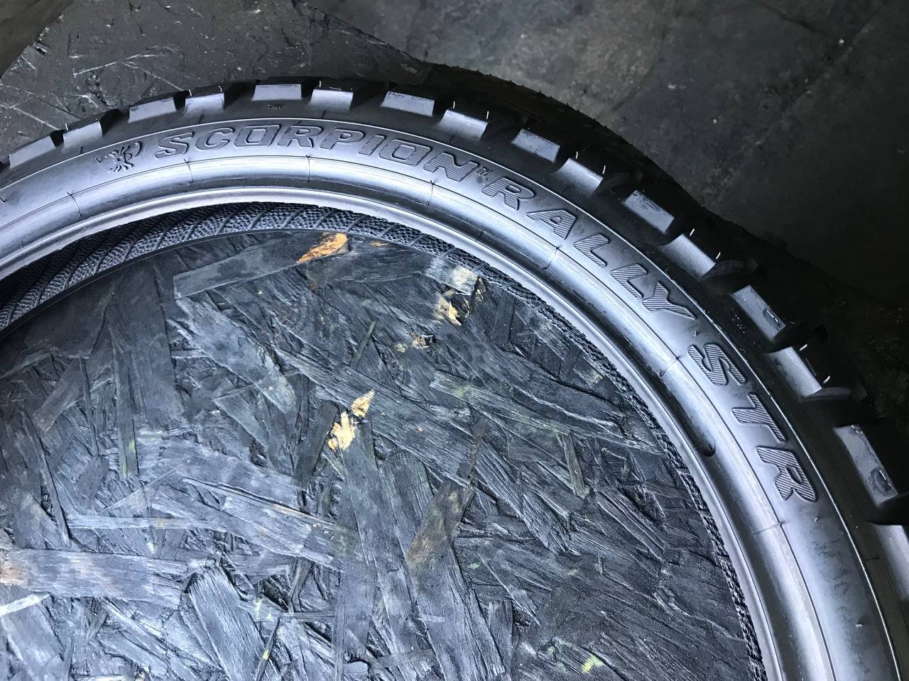 90/90 R21 Pirelli Scorpion Rally STR