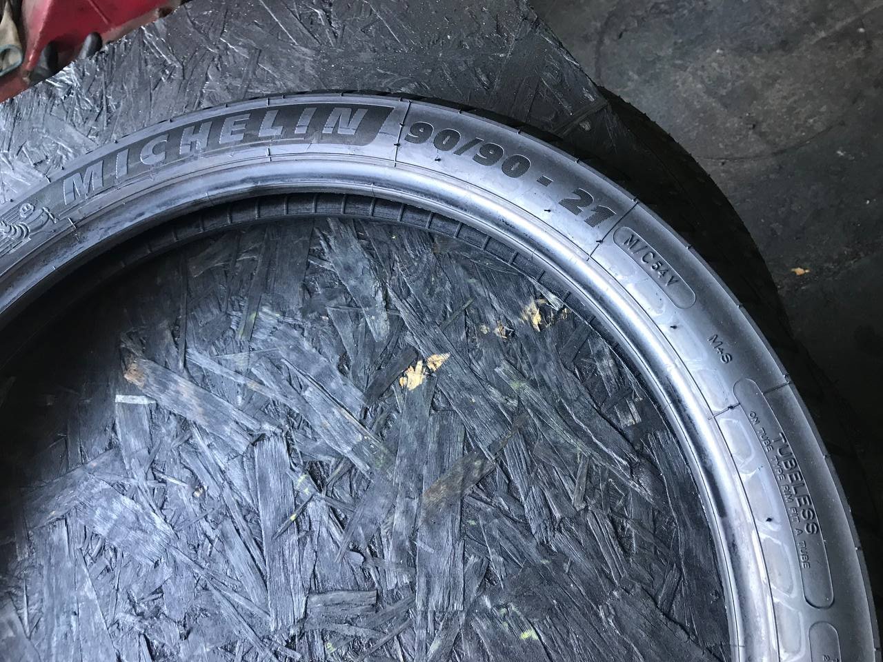 90/90 R21 Michelin Anakee Adventure