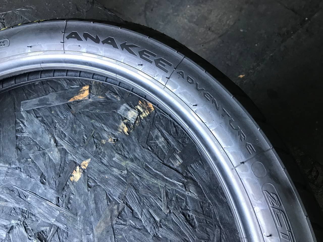90/90 R21 Michelin Anakee Adventure