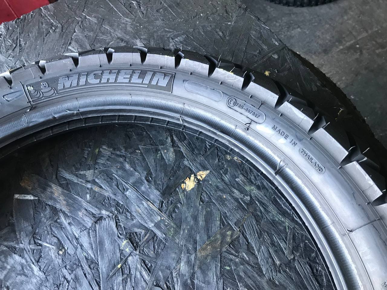 110/80 R18 Michelin Sirac