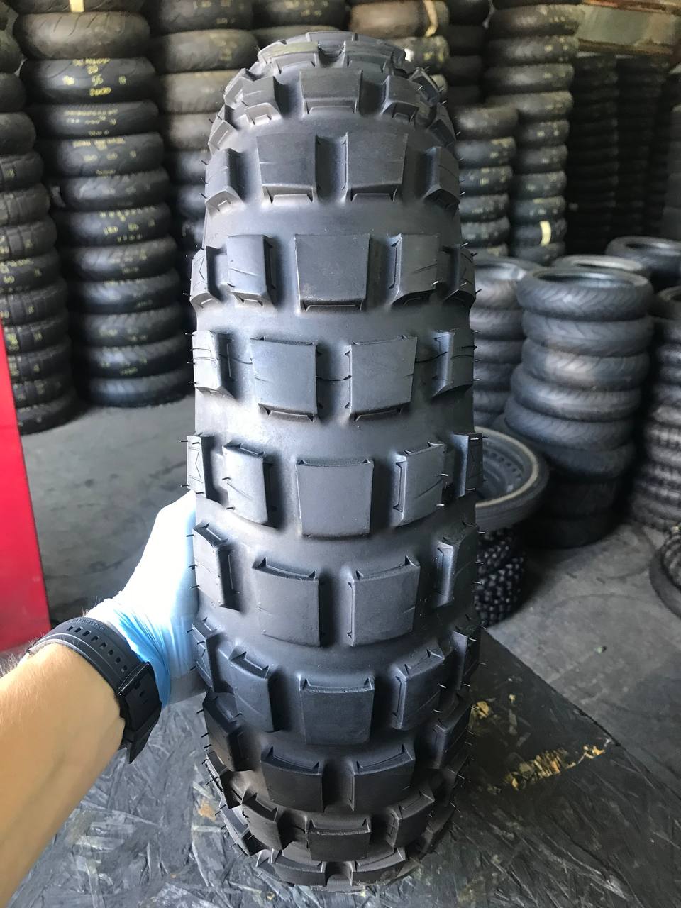 150/70 R18 Michelin Anakee Wild