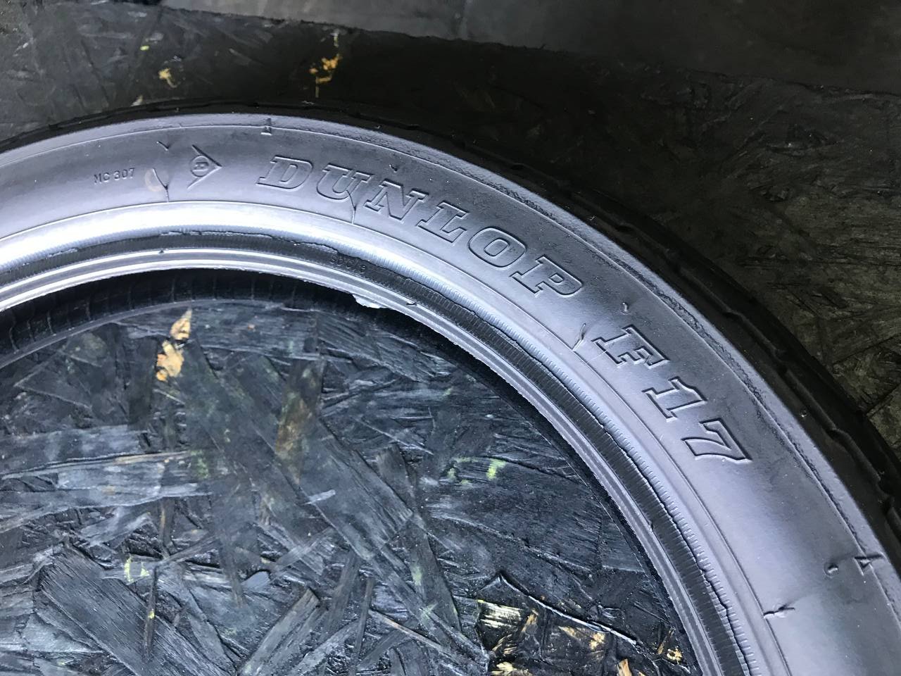 100/90 R17 Dunlop F17