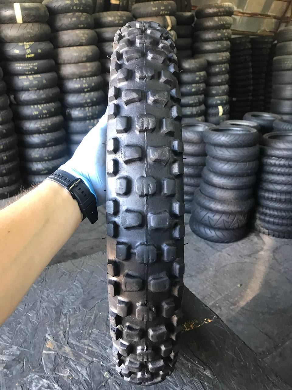 90/90 R21 Vee Rubber 