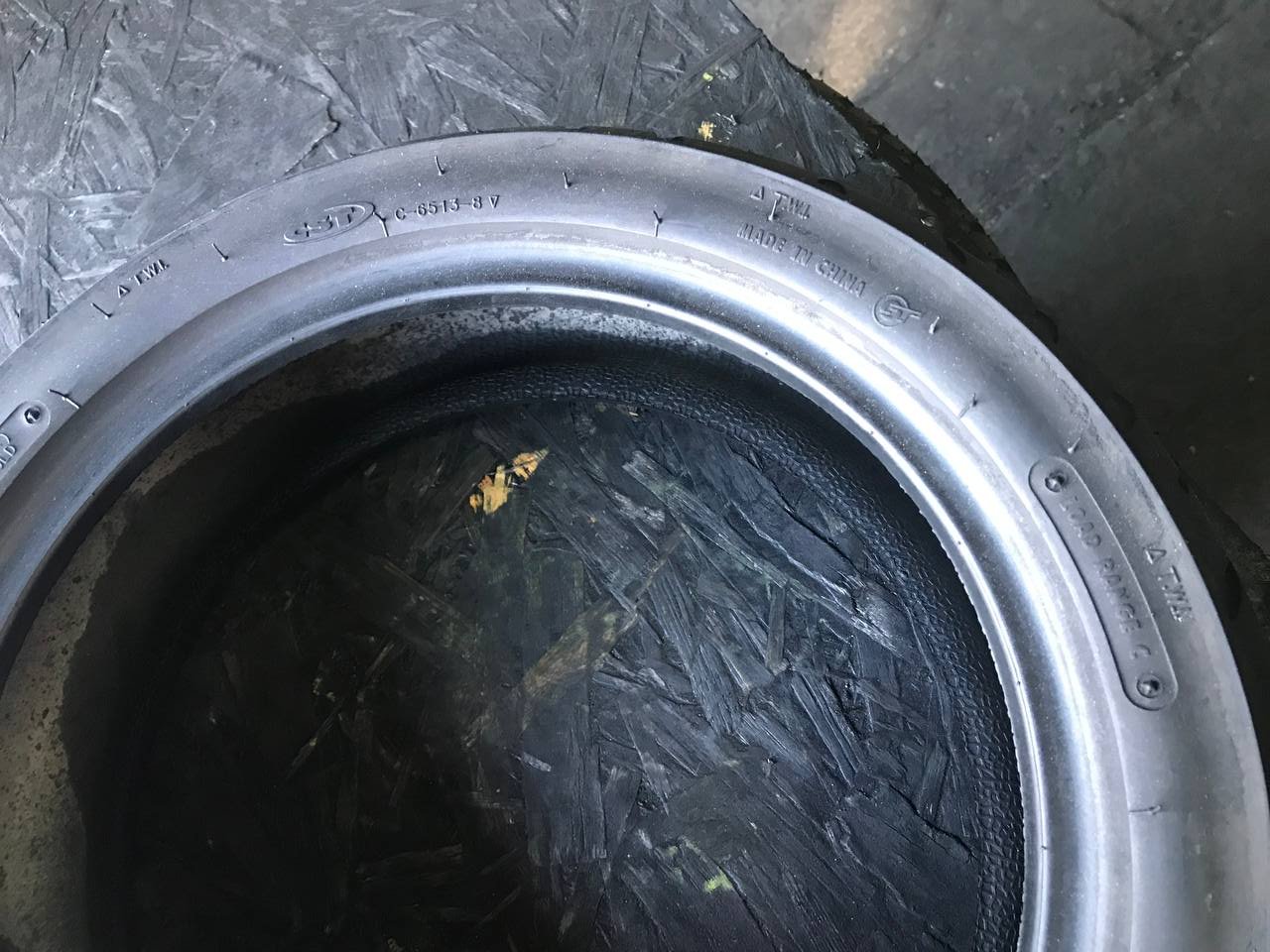 120/70 R12 CST 