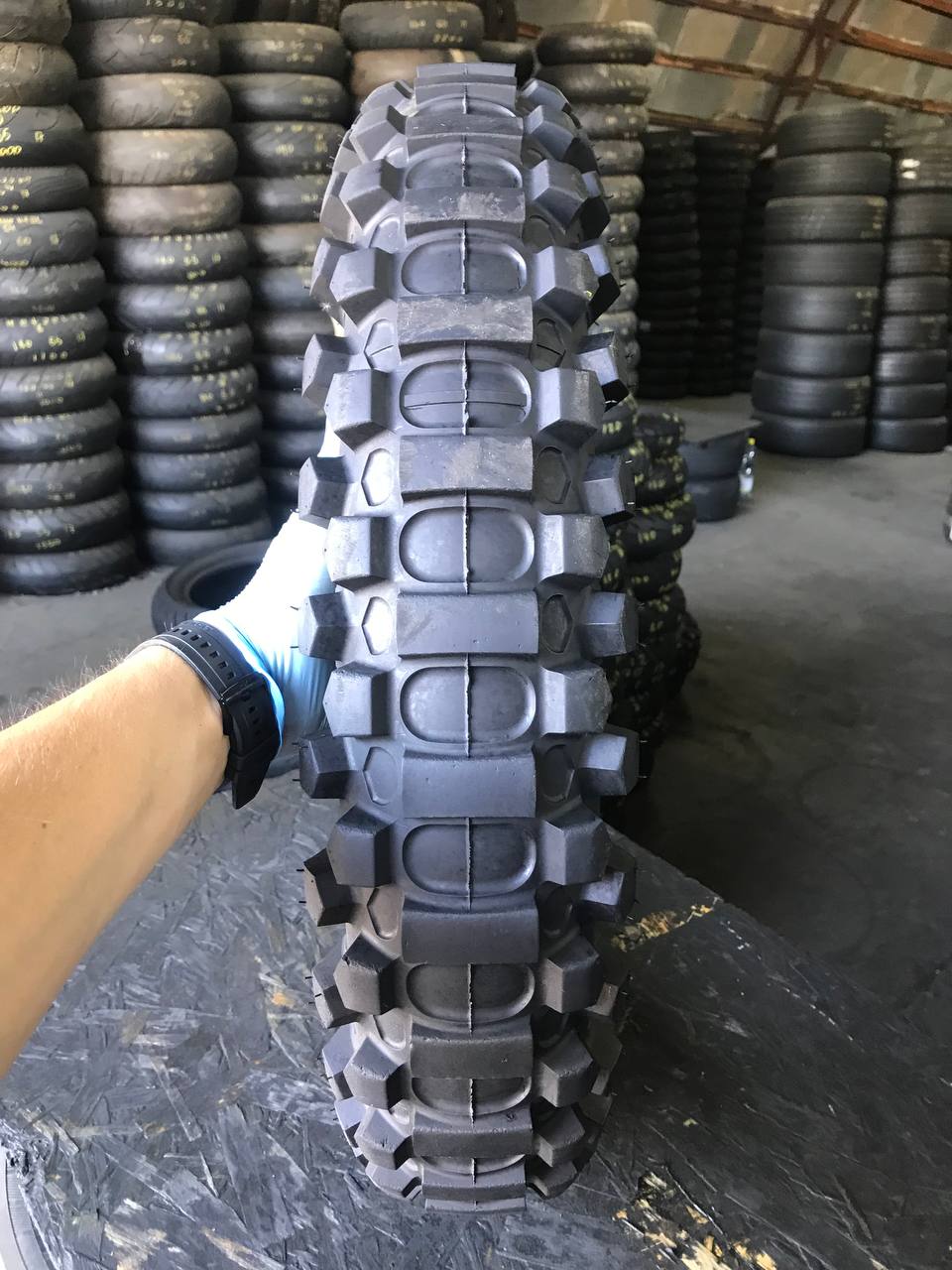 140/80 R18 Metzeler MC360 Mid Hard