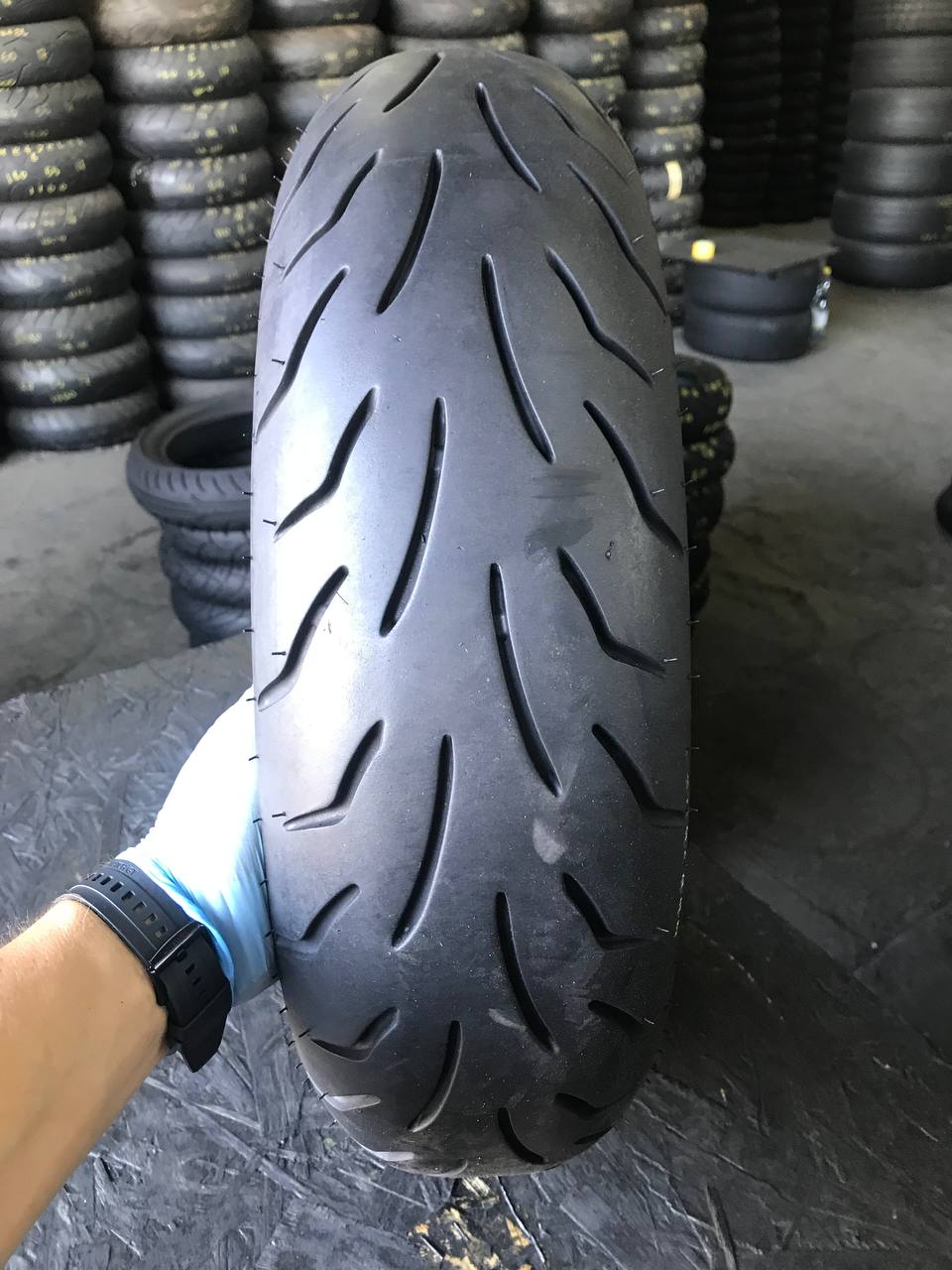 140/70 R14 Bridgestone Battlax SCR
