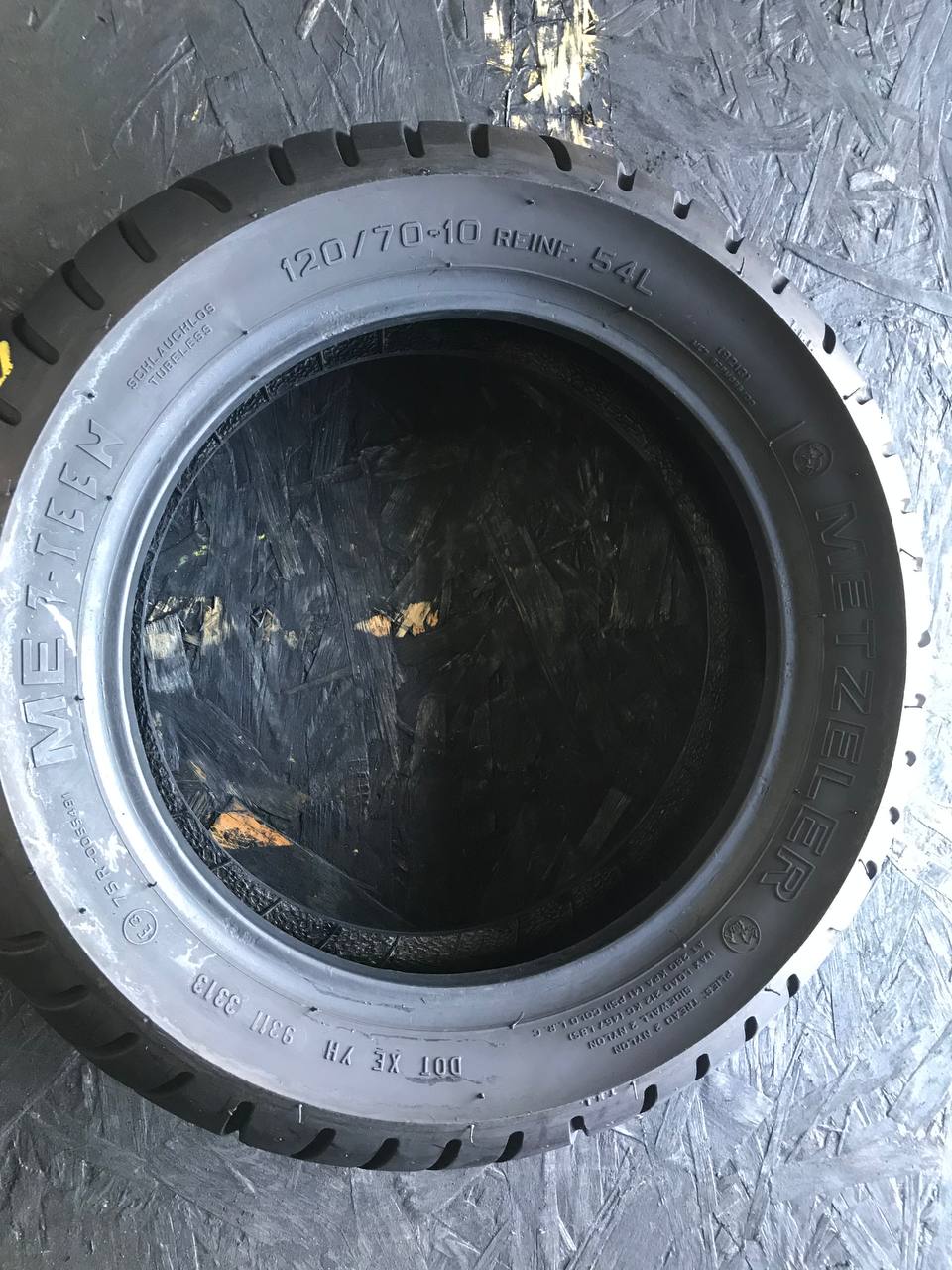 120/70 R10 Metzeler ME 7 Teen