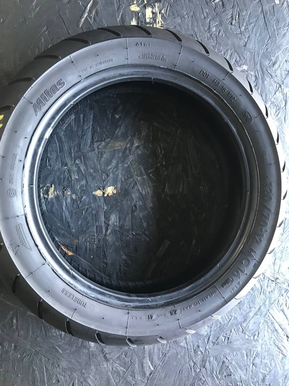 120/70 R12 Mitas 