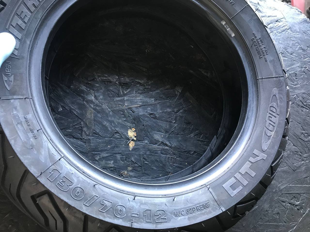 130/70 R12 Michelin City Grip