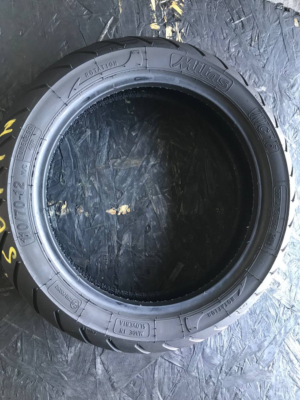 110/70 R12 Mitas MC16