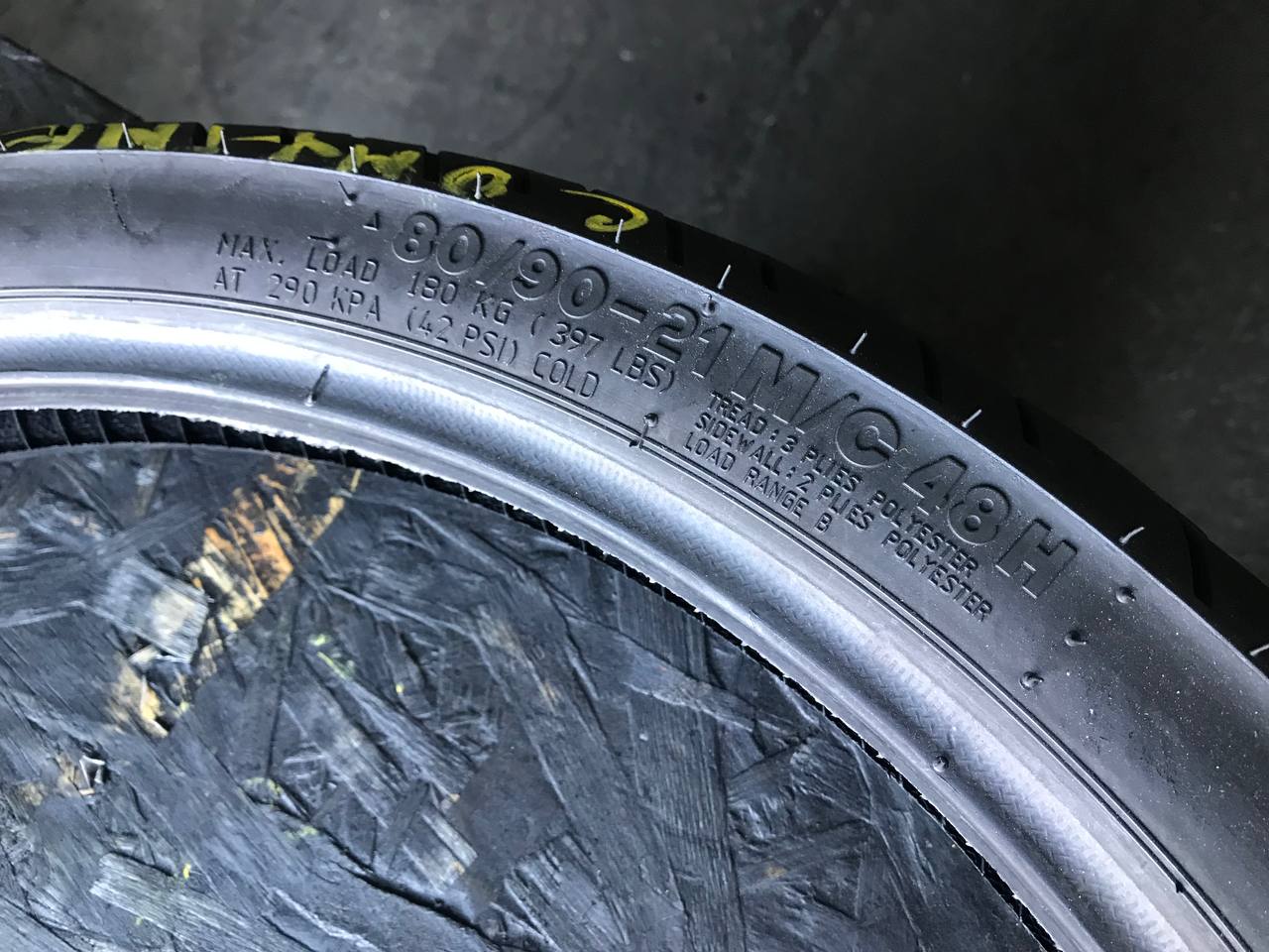 80/90 R21 Continental ContiTour