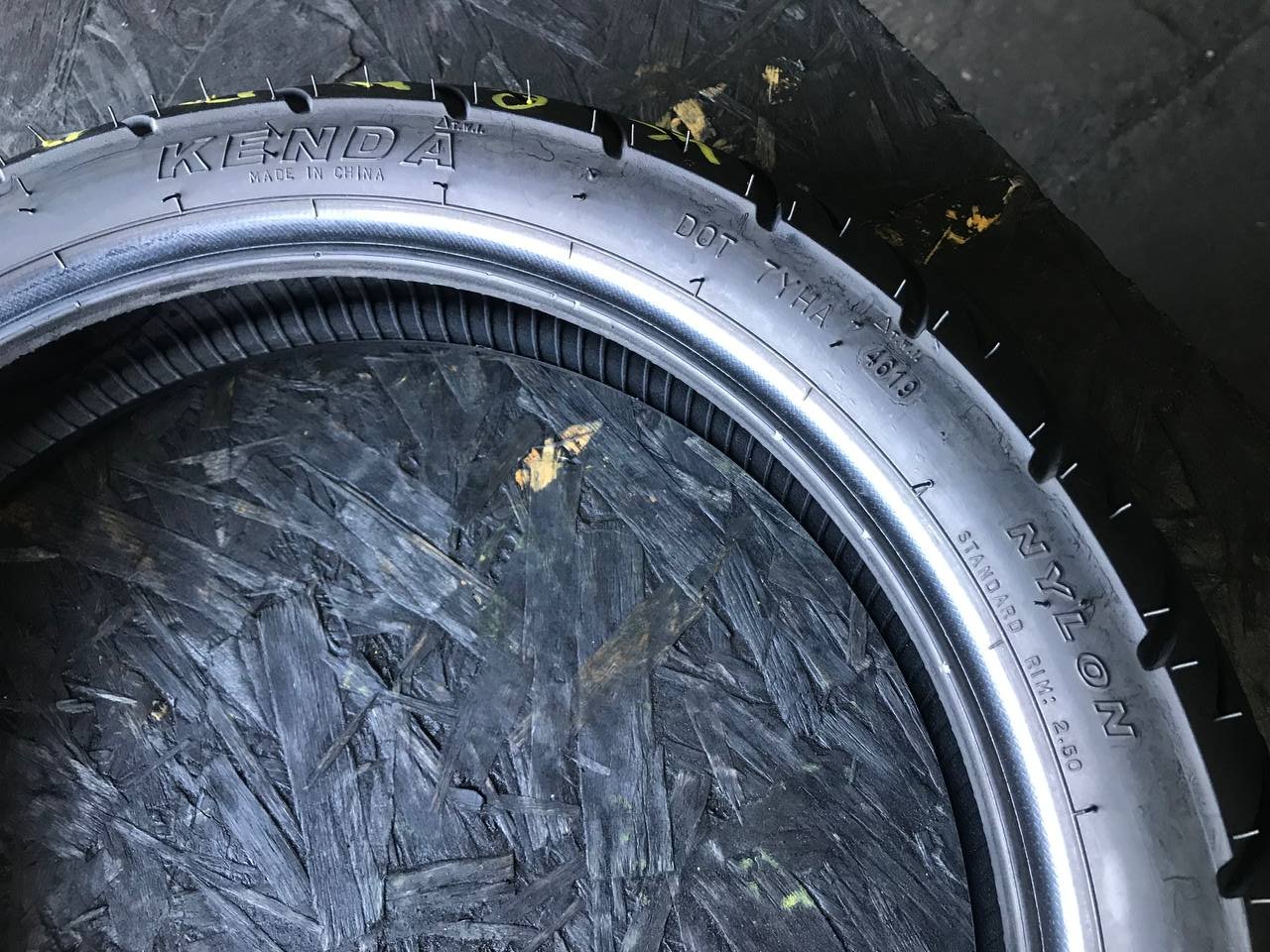 100/80 R16 Kenda K763F