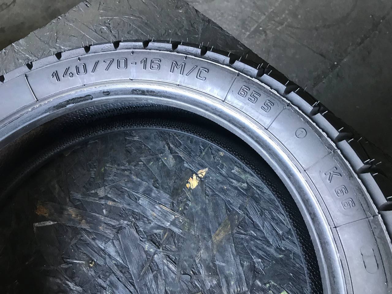 140/70 R16 Heidenau K66