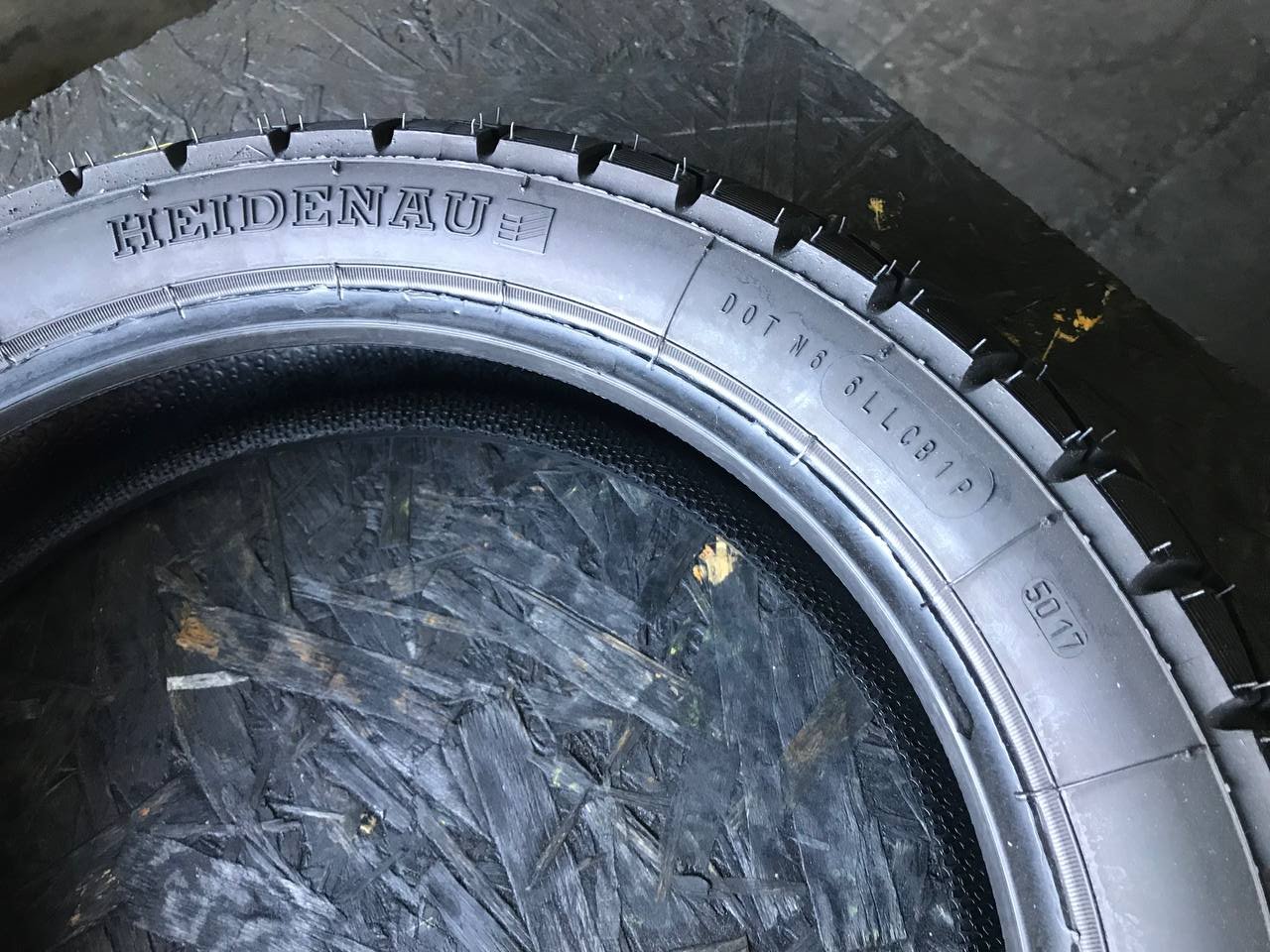 140/70 R16 Heidenau K66