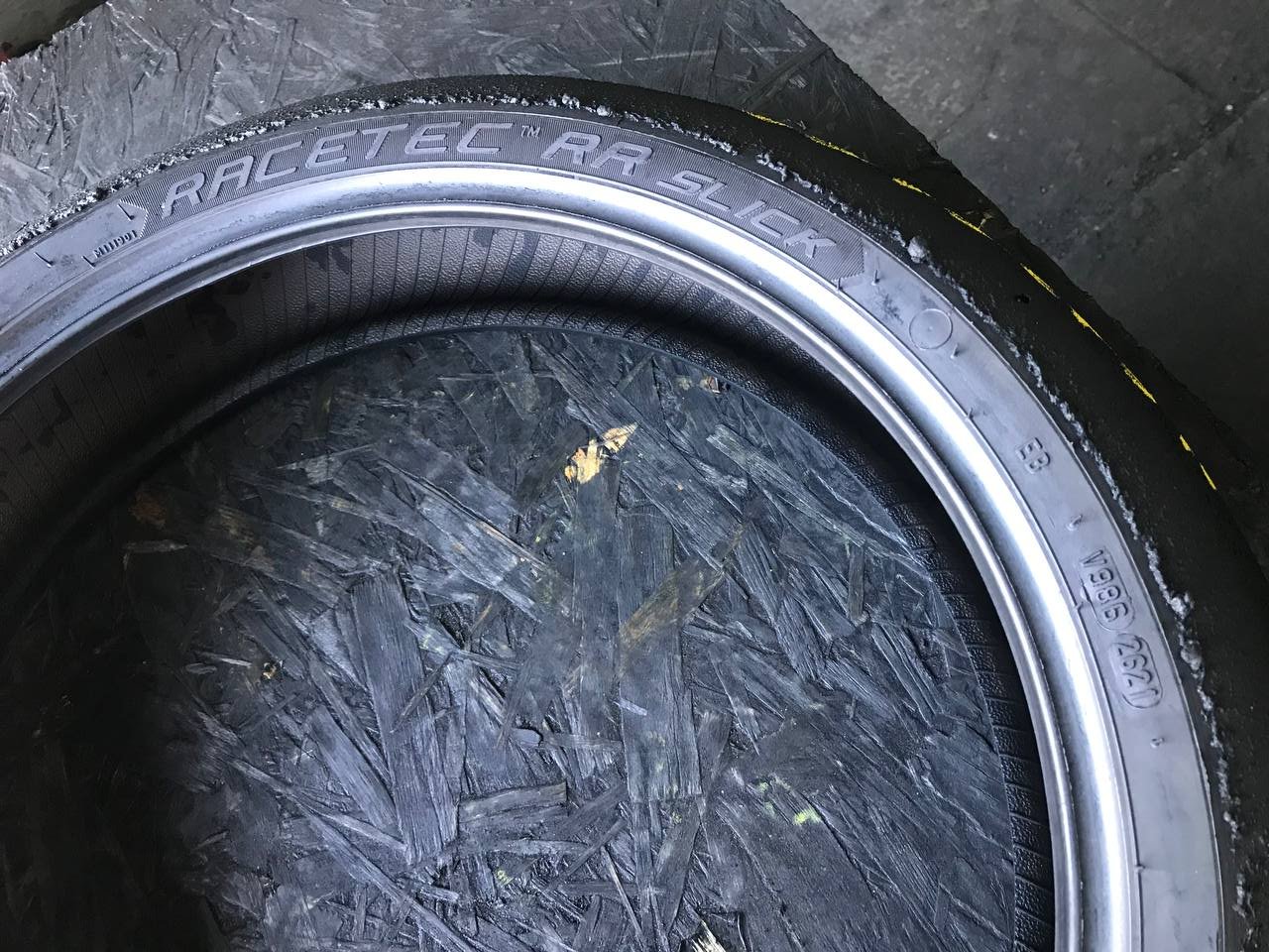 120/70 R17 Metzeler Racetec RR Slick
