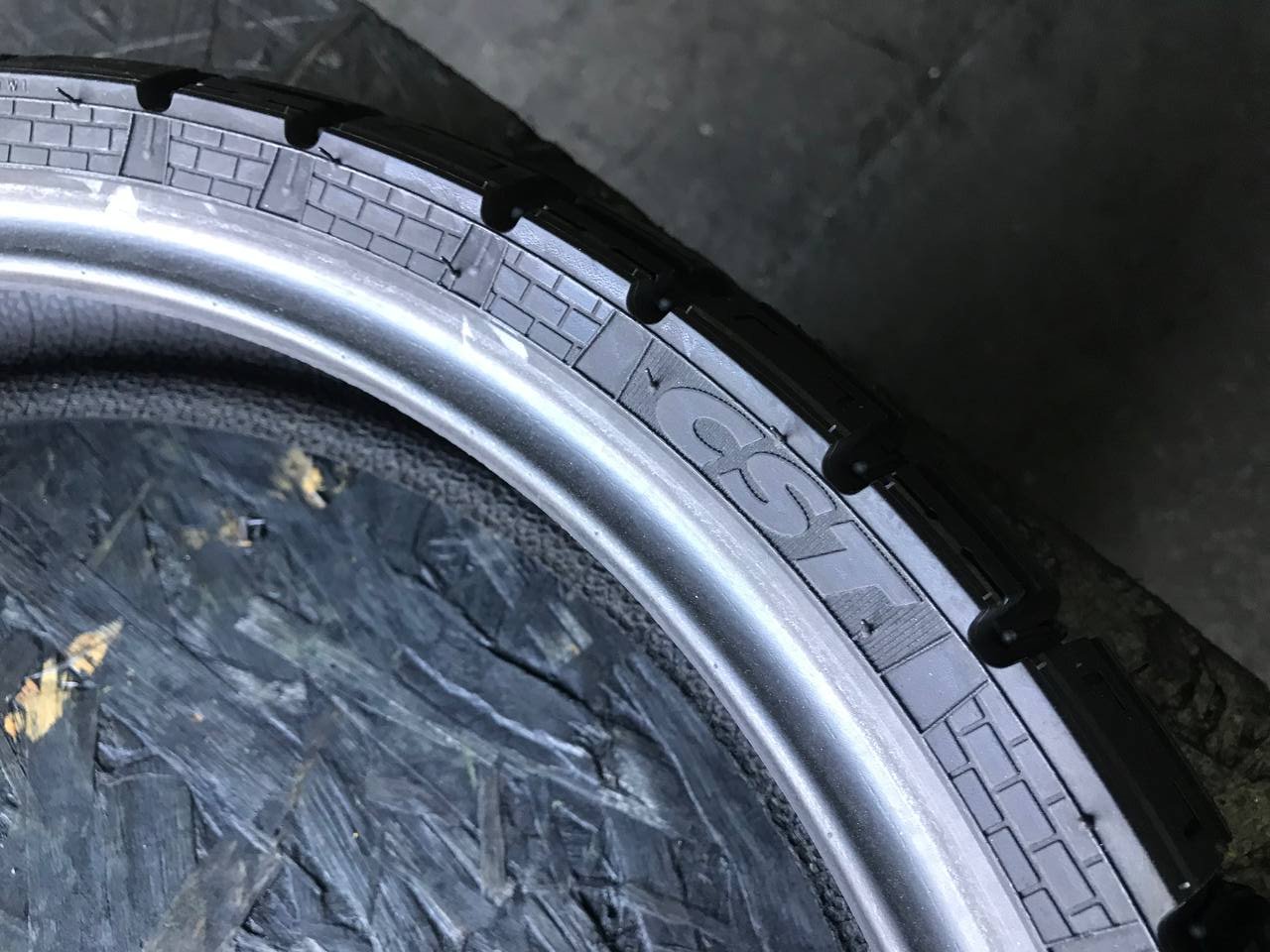 110/70 R17 CST CM-AD01