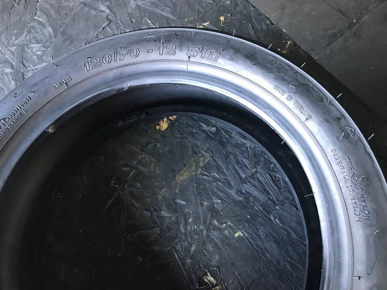 120/70 R12 Vee Rubber 