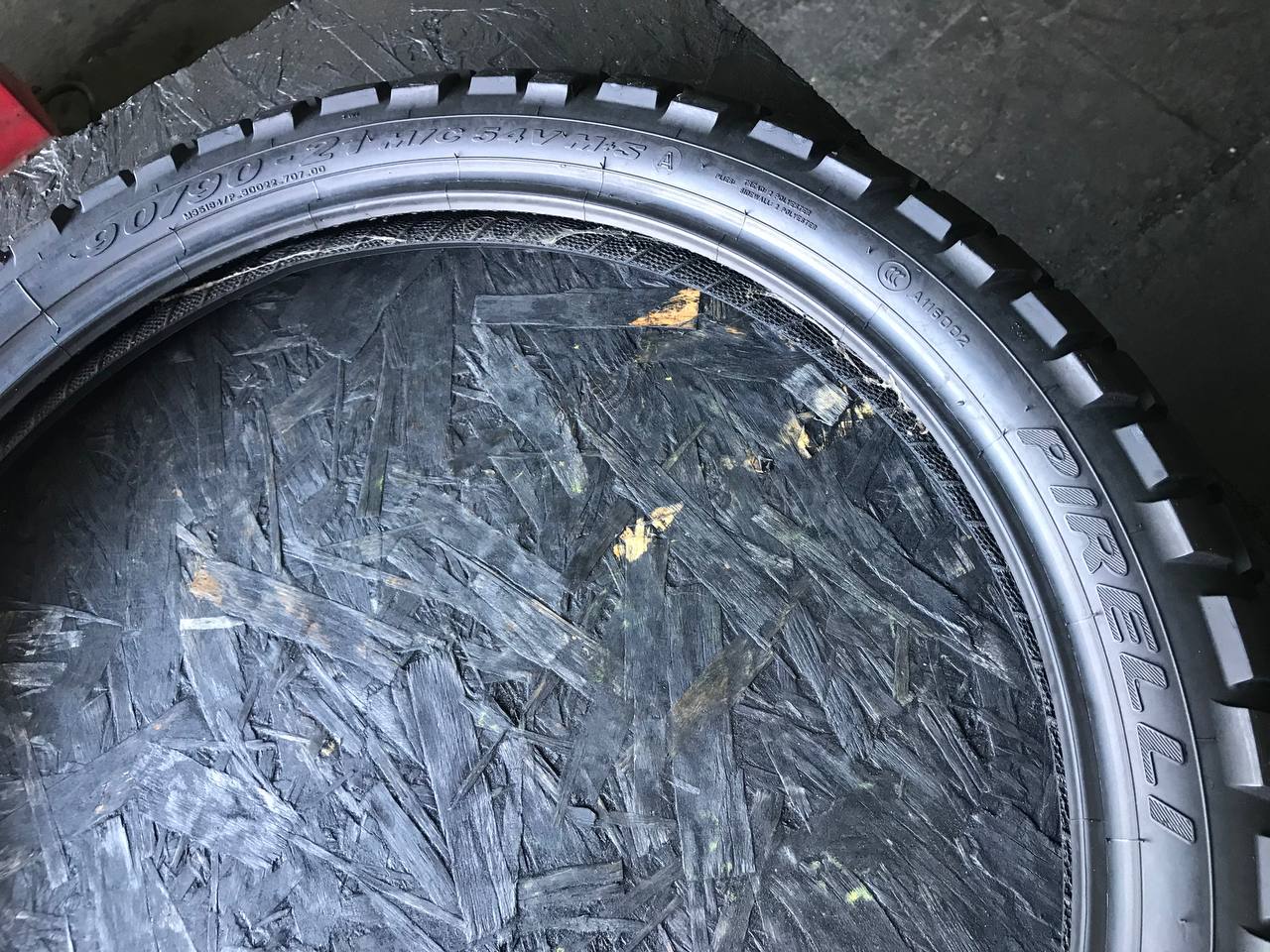 90/90 R21 Pirelli Scorpion Rally STR