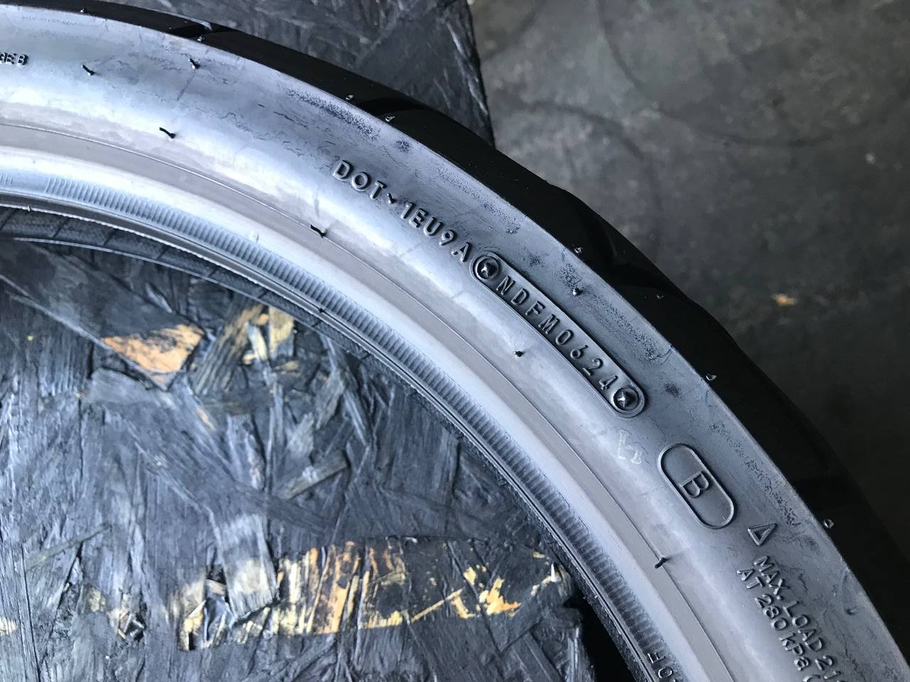 90/90 R21 Dunlop Trailmax Mixtour