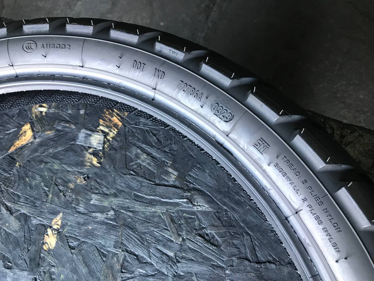 90/90 R21 Metzeler Tourance Front