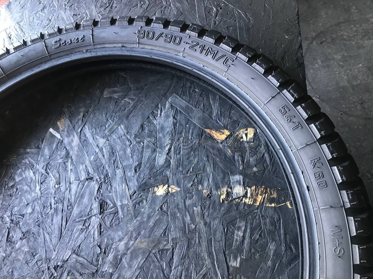 90/90 R21 Heidenau K60
