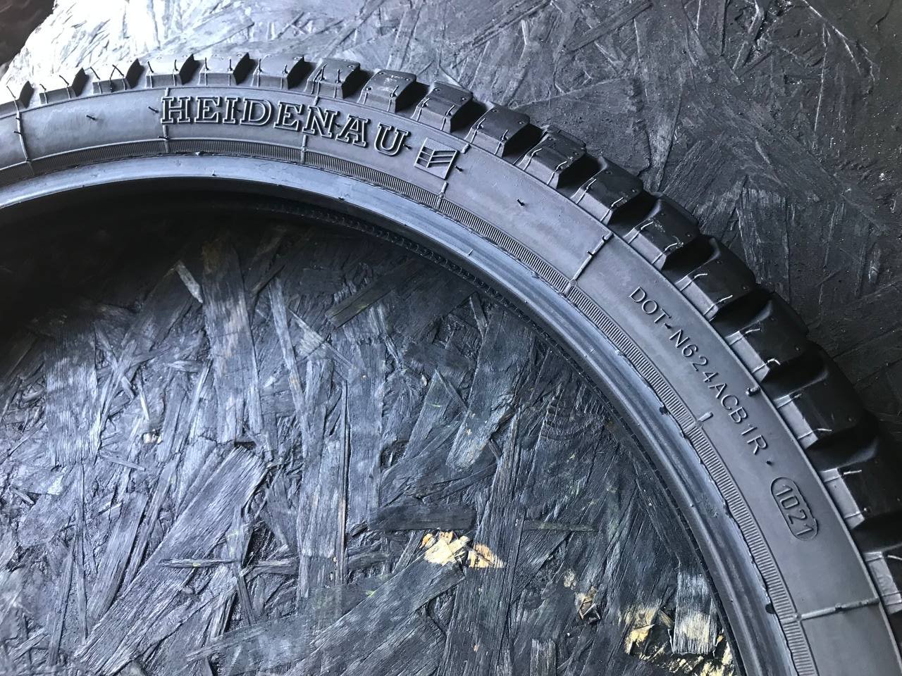 90/90 R21 Heidenau K60