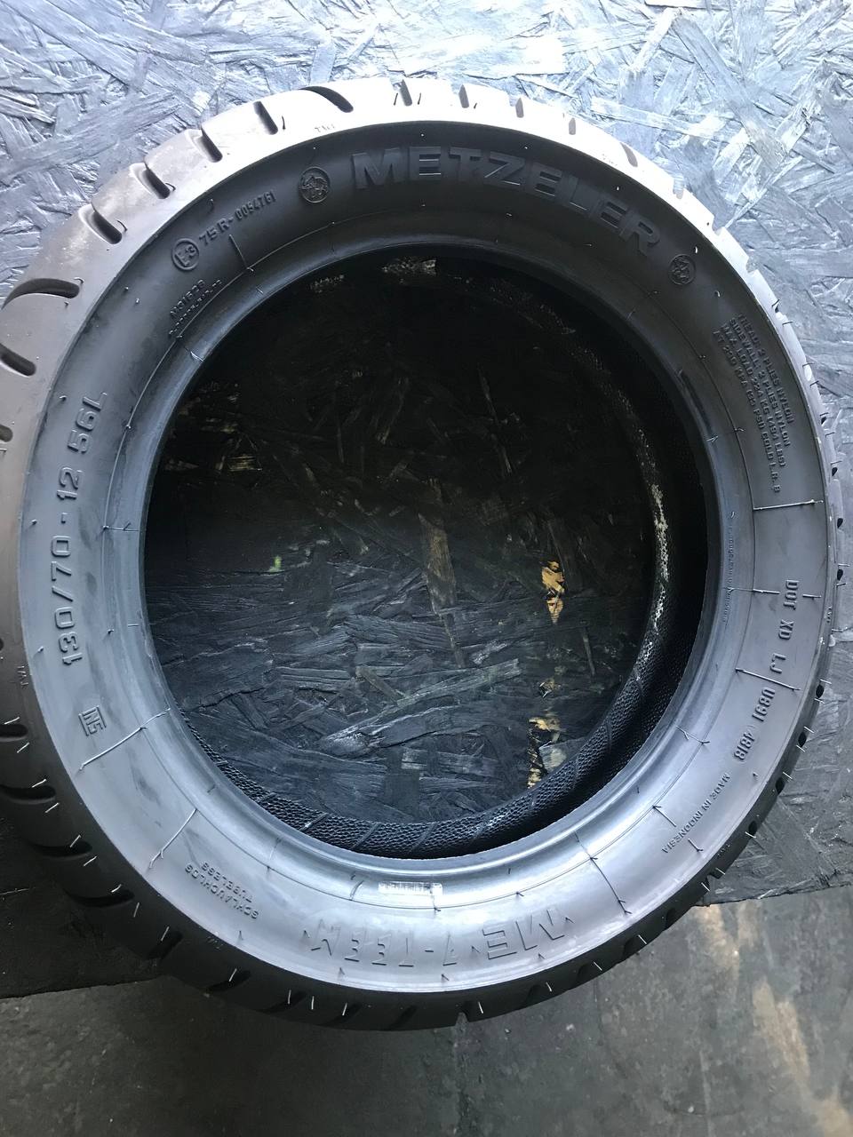 130/70 R12 Metzeler ME 7 Teen