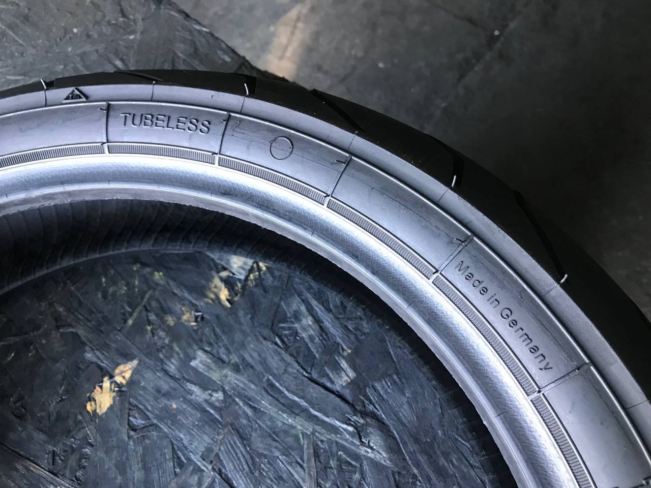 120/70 R15 Heidenau K81