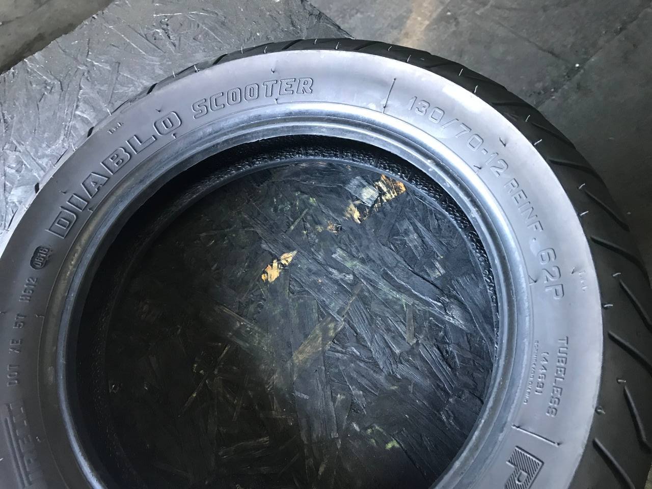 130/70 R12 Pirelli Diablo Scooter