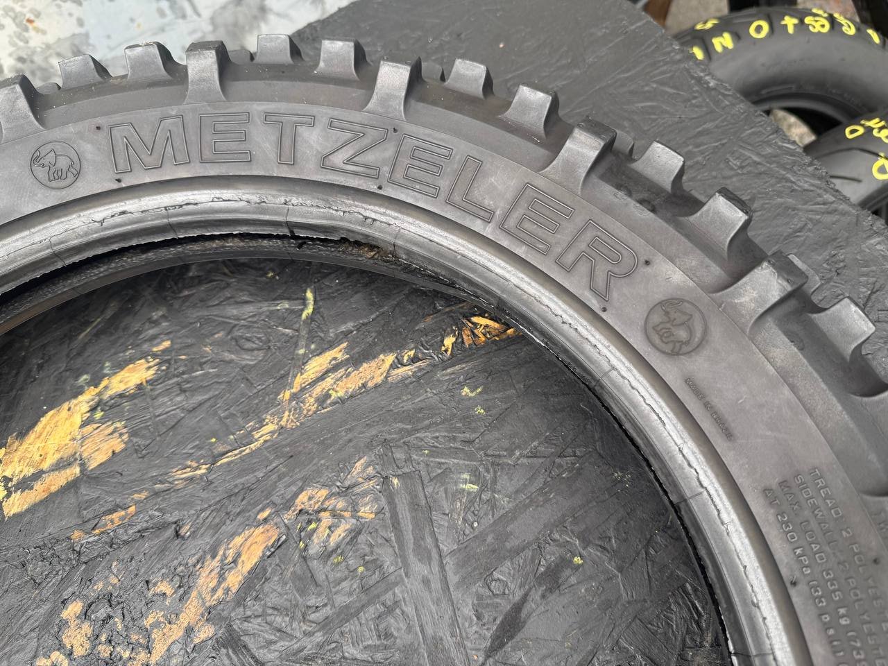 140/80 R18 Metzeler 6 Days Extreme