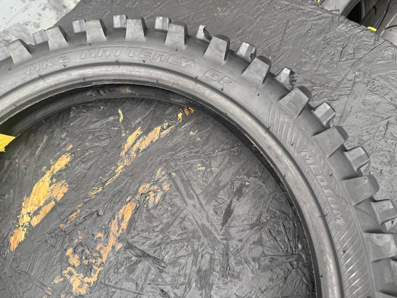 100/90 R19 Plews Tyres MX2 Matterly GP Medium