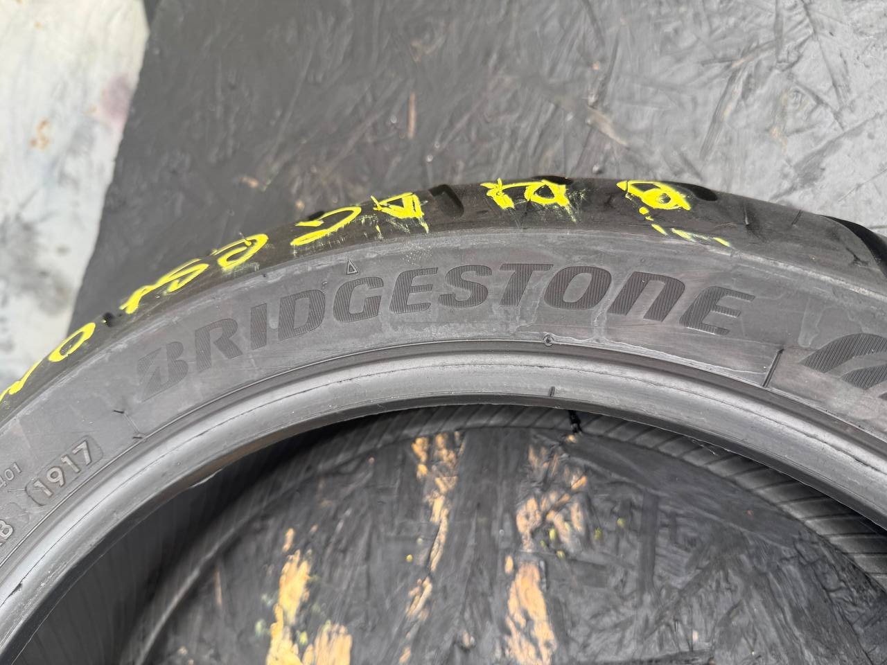 160/60 R17 Bridgestone Battlax Sport Touring T30R EVO