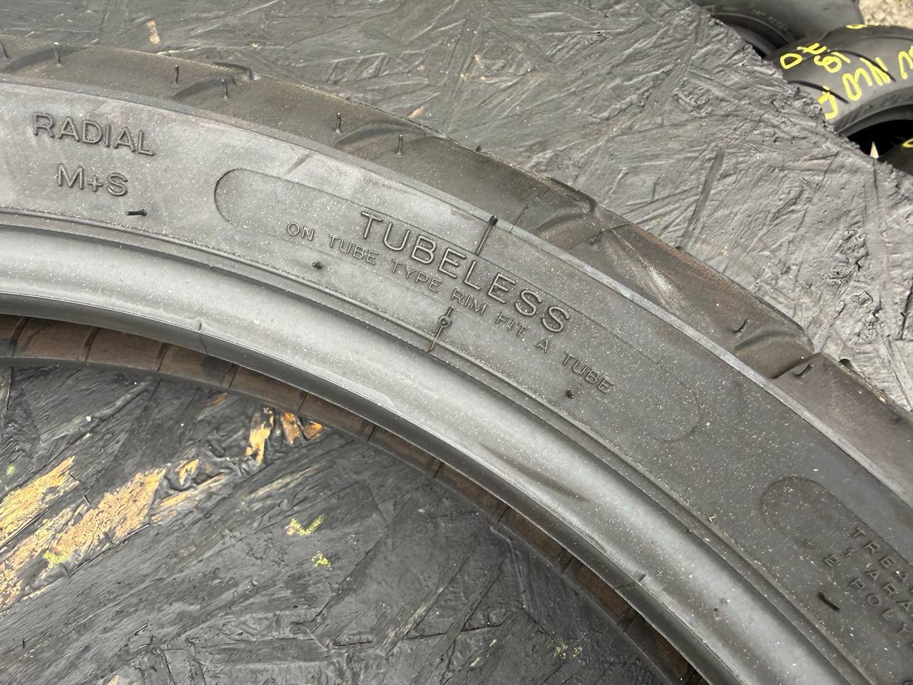 120/70 R19 Michelin Anakee Adventure