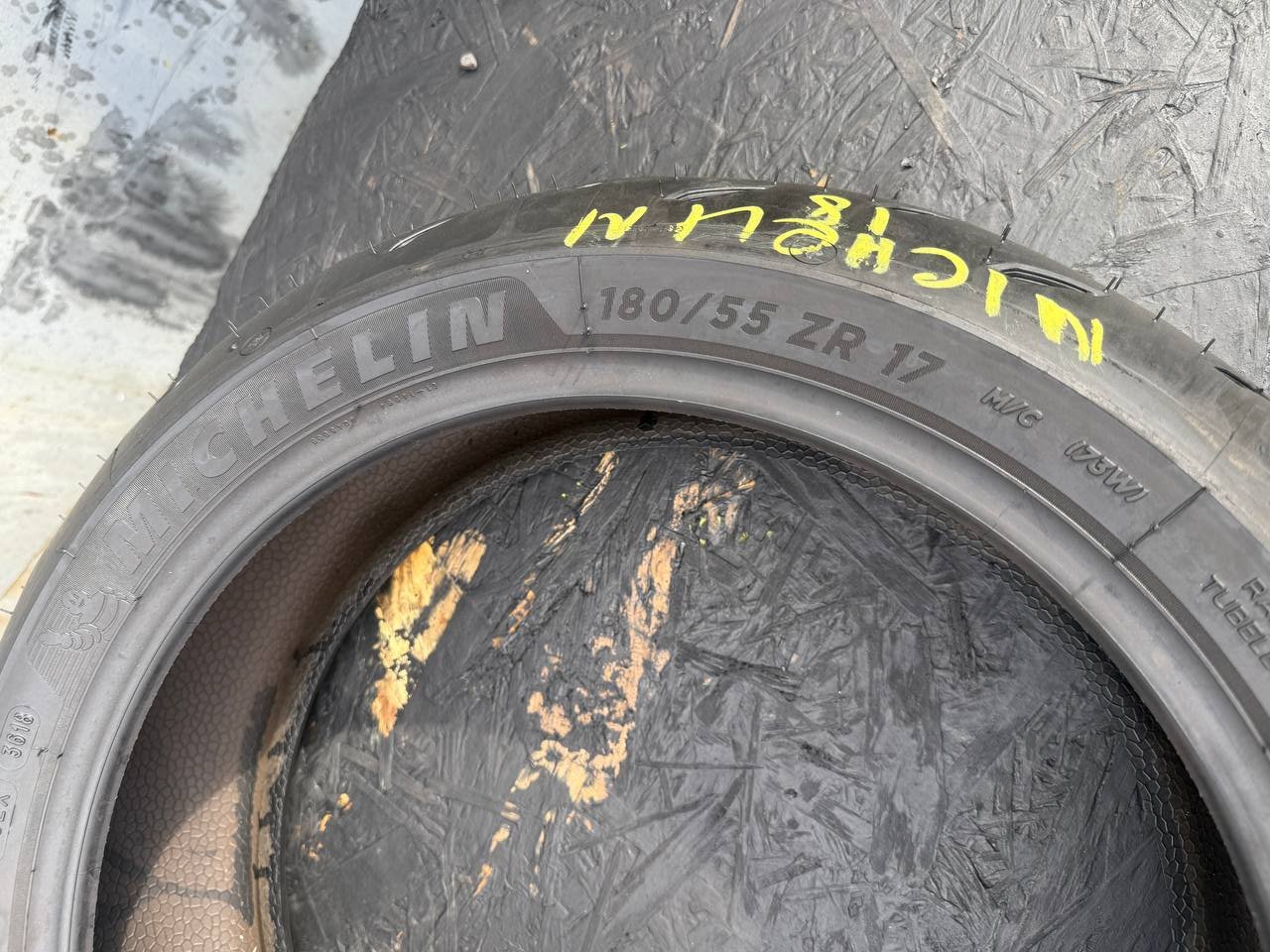 180/55 R17 Michelin Power RS