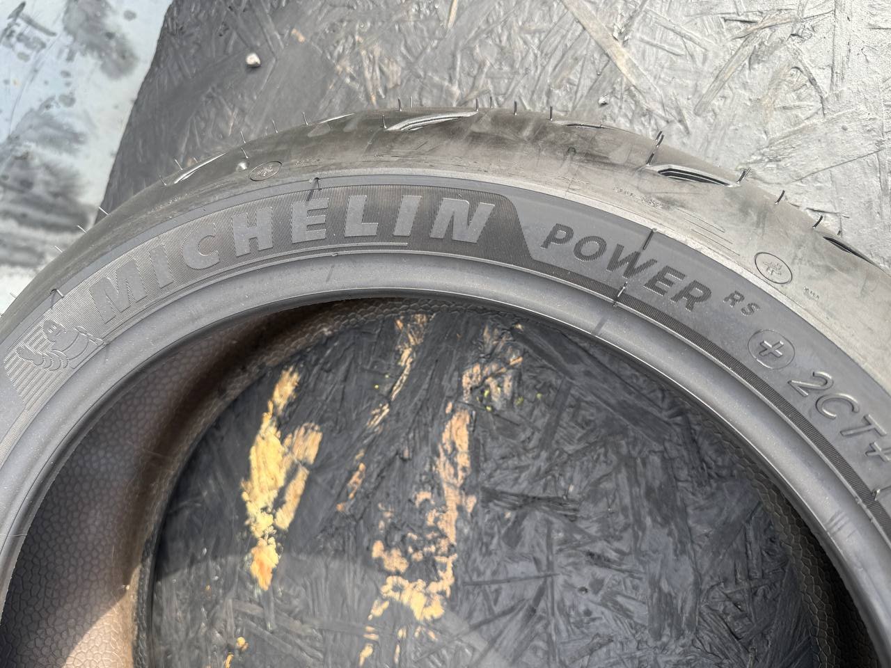 180/55 R17 Michelin Power RS