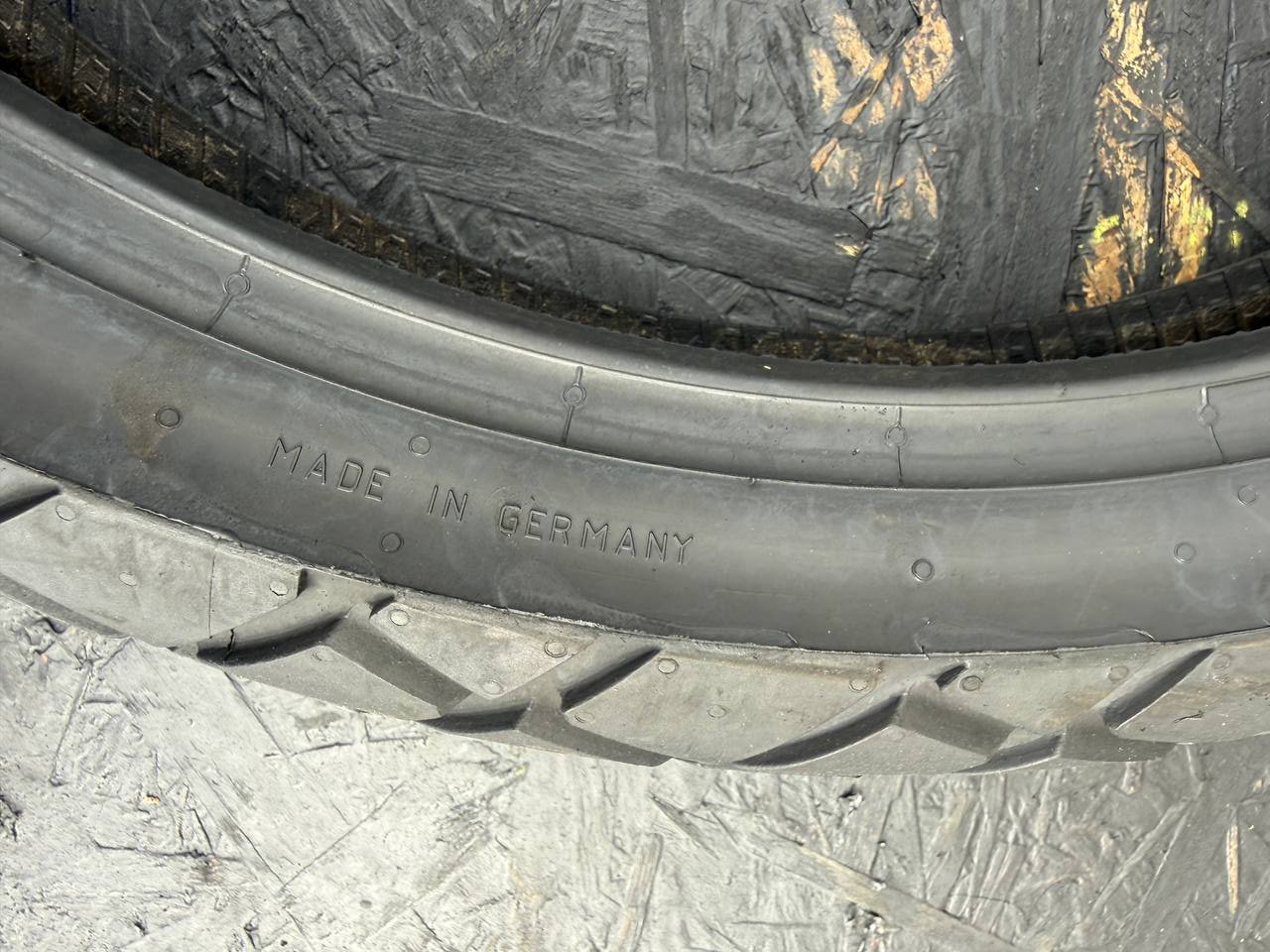 120/70 R19 Continental TKC 70