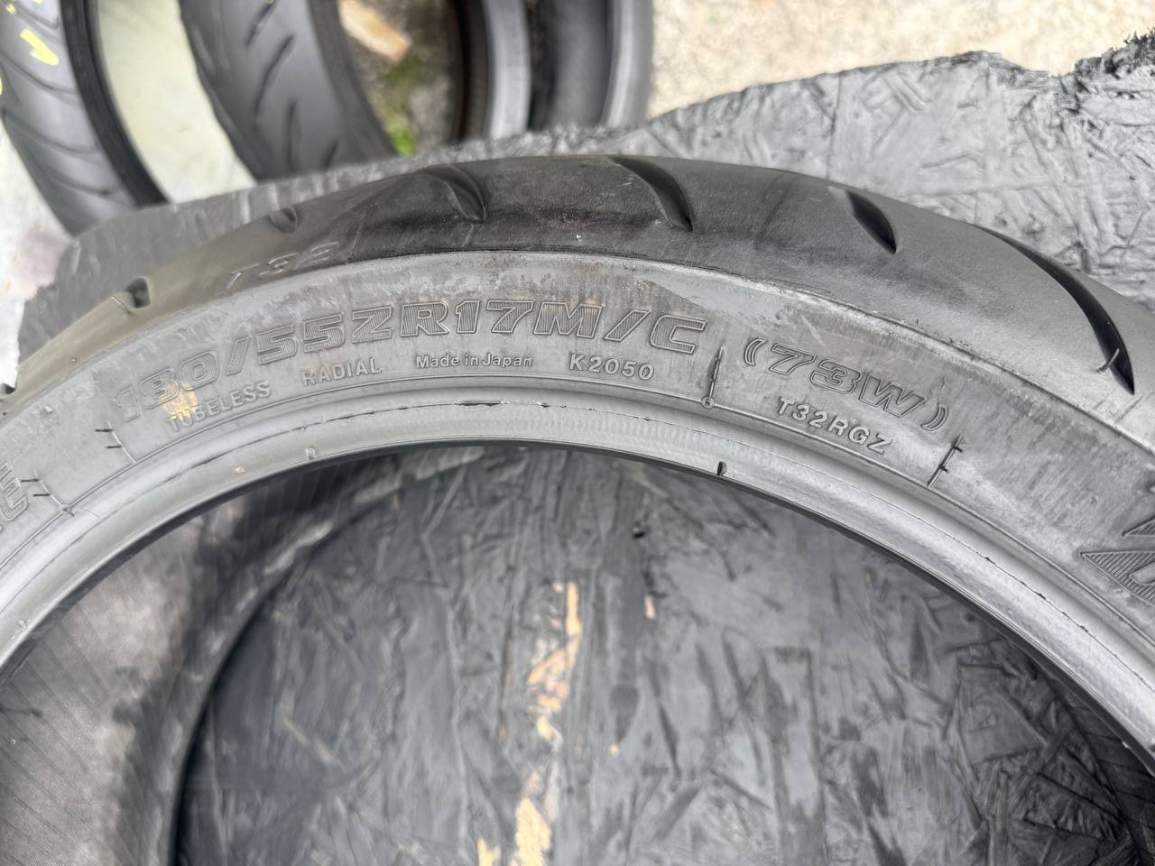 180/55 R17 Bridgestone Battlax Sport Touring T32R