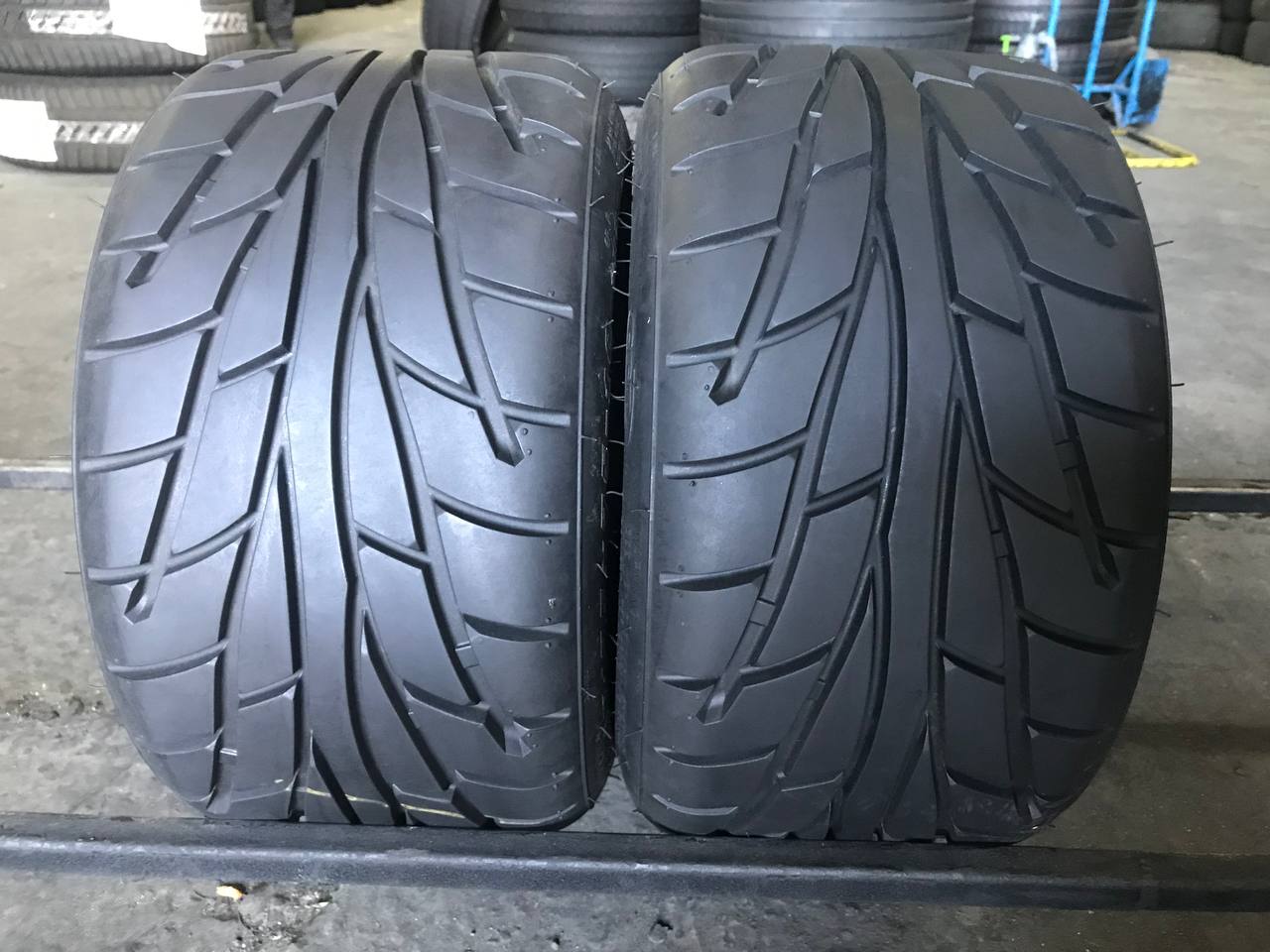 195/50 R10 CST Stryder