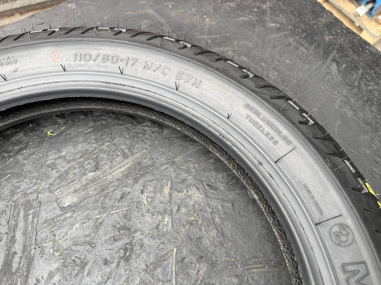 110/80 R17 Metzeler Lasertec