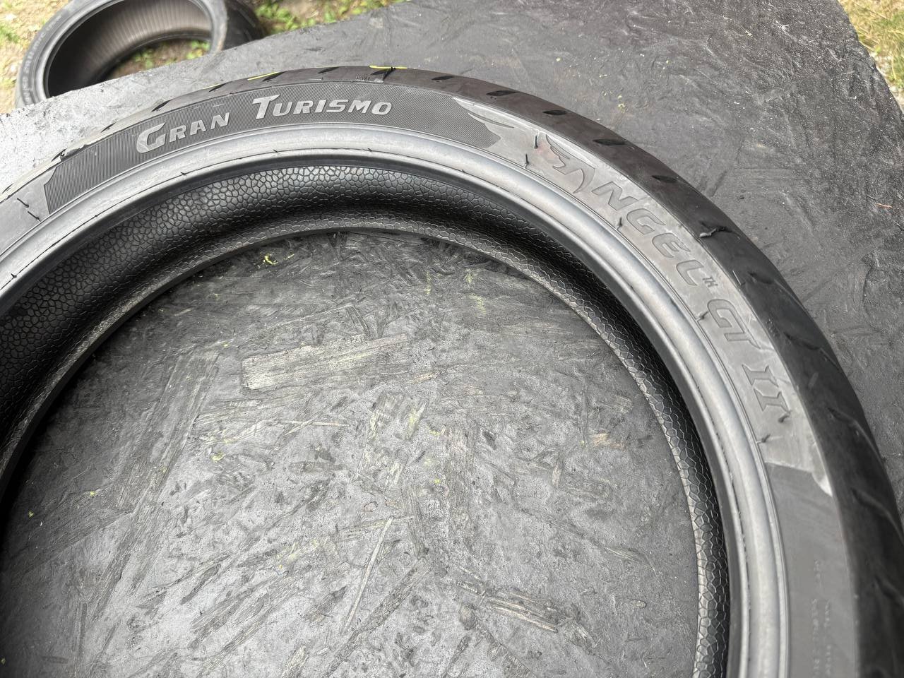 120/70 R17 Pirelli Angel GT II