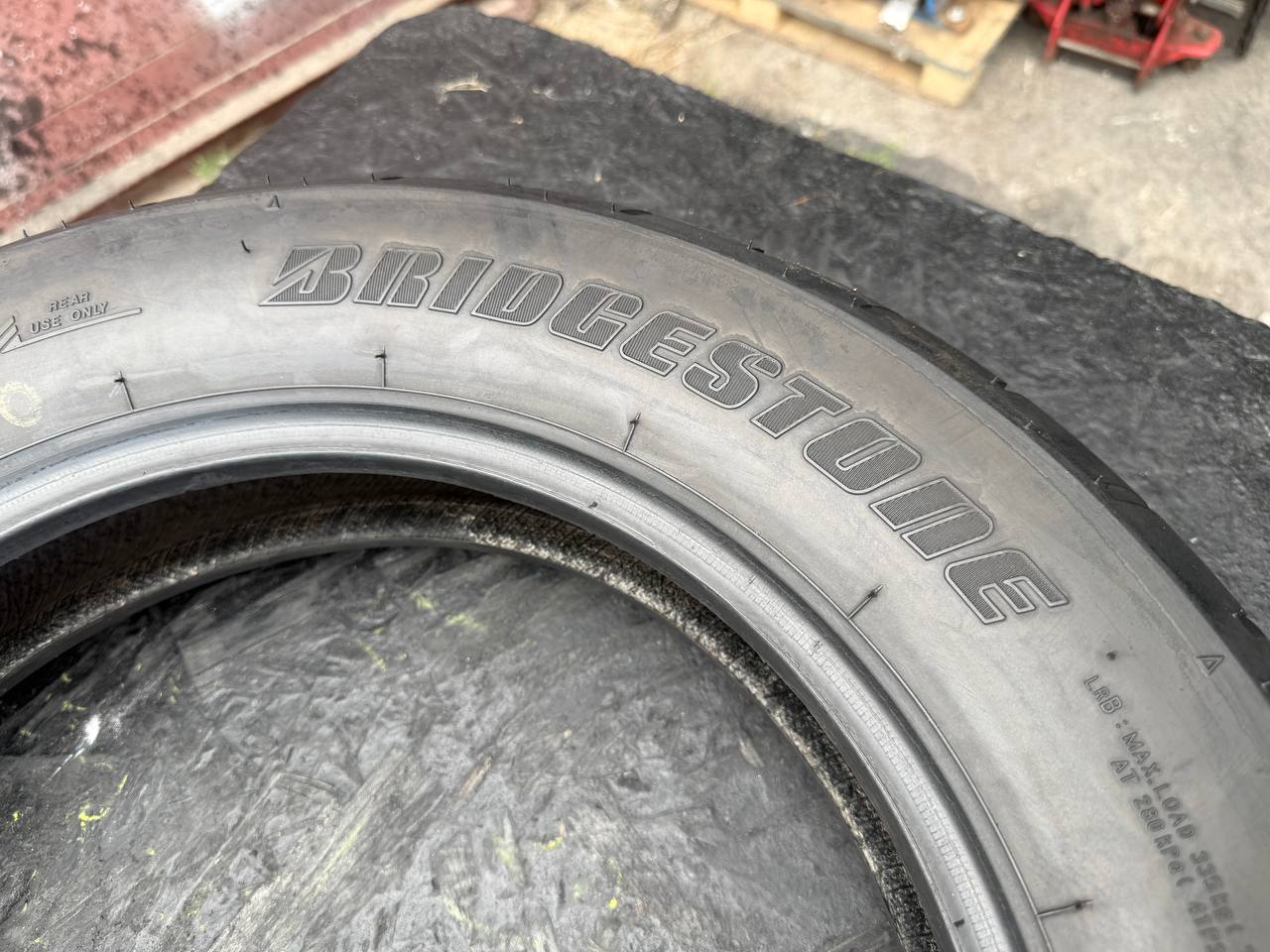 140/90 R15 Bridgestone Exedra Max