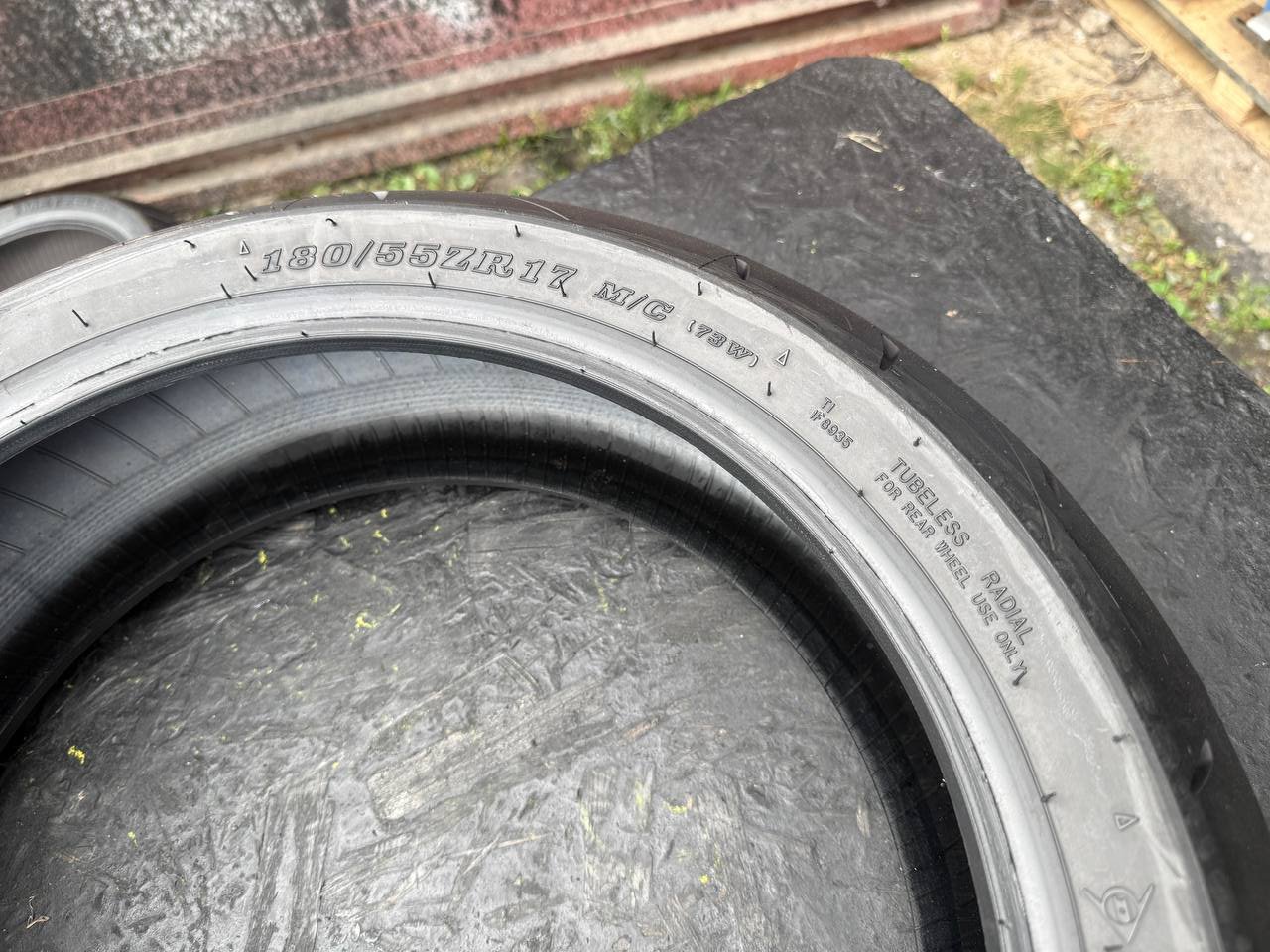 180/55 R17 Dunlop SportMax RoadSport 2