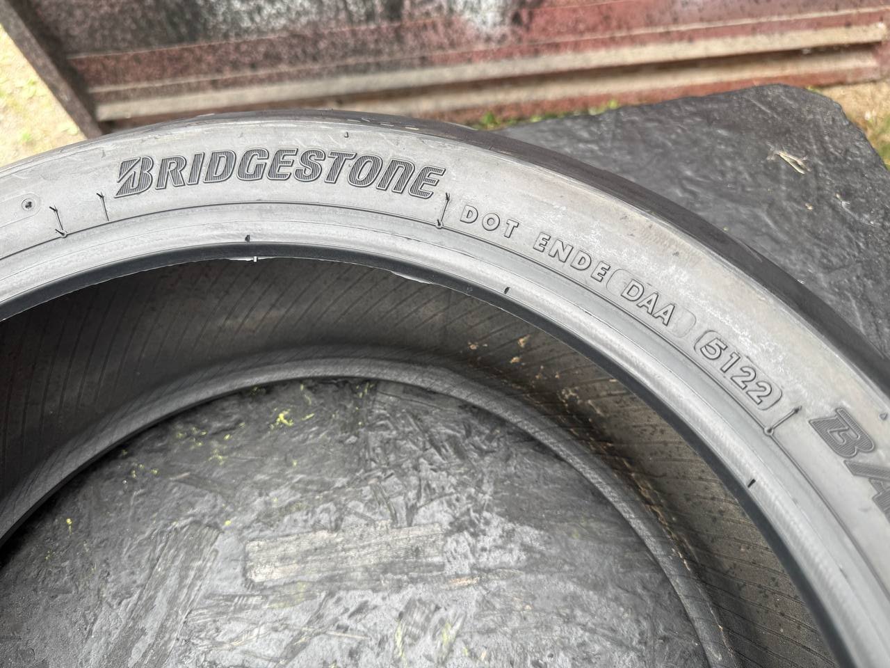 200/55 R17 Bridgestone Battlax Hypersport S22R