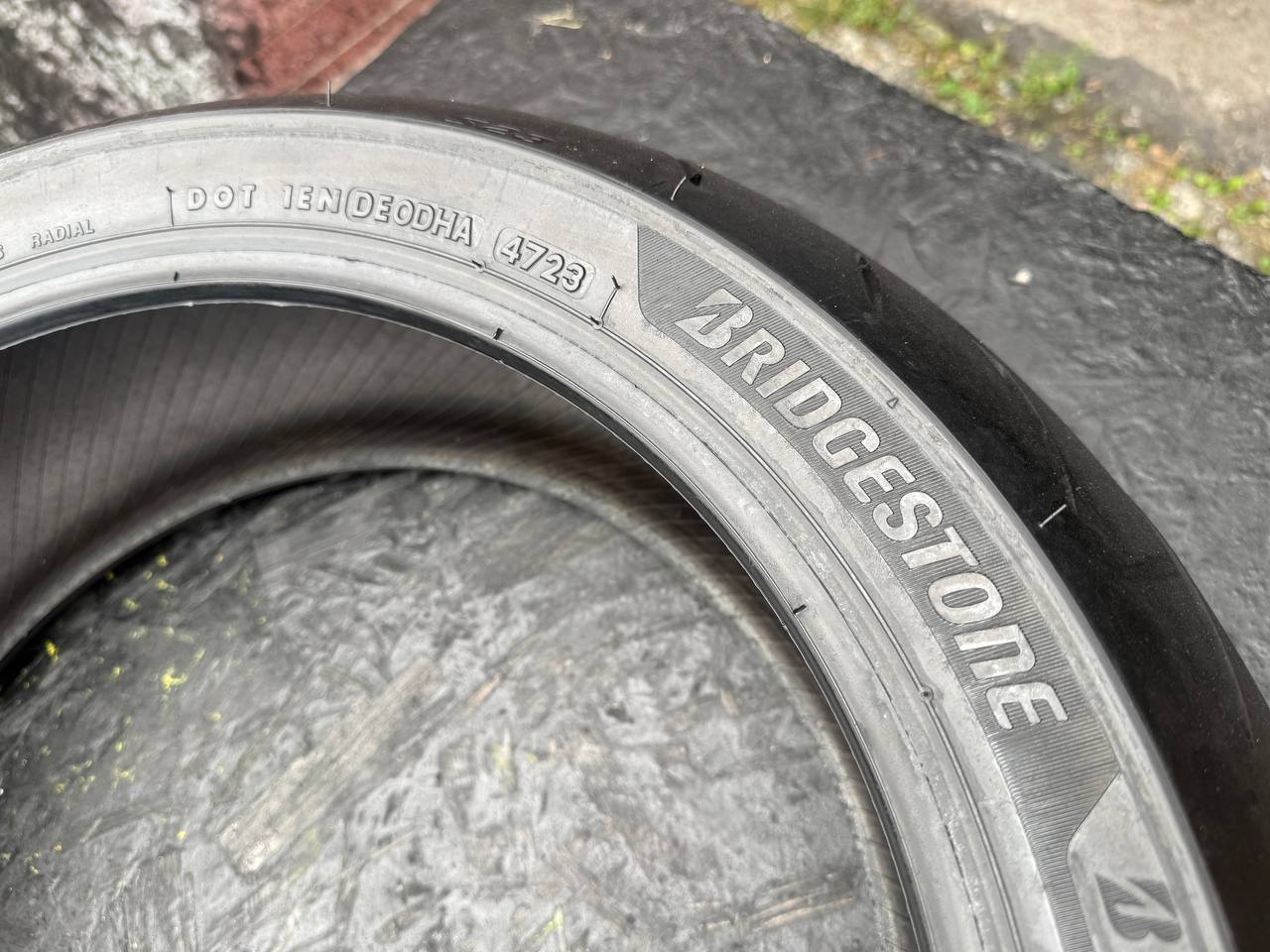 200/55 R17 Bridgestone Battlax Hypersport S23R
